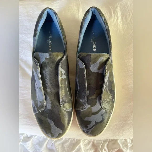 NWOT Anthropologie J/SLIDES Women's Green and Gray Camouflage Shoes. Size 10 - Picture 1 of 10